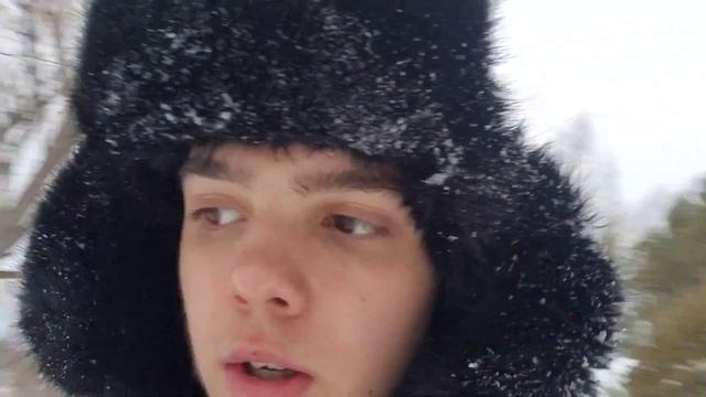 ОКАЗАЛСЯ ОДИН в ЗИМНЕМ ЛЕСУ / ВЫЖИВАНИЕ / ДОБЫЧА ОГНЯ смотреть онлайн