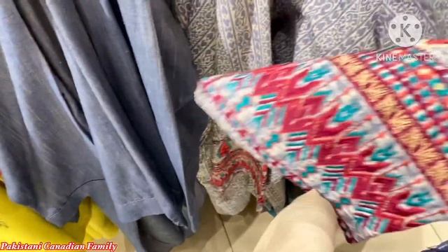 Sana Safinaz 50 % Off Sale | Winter Sale 2022 | Limelite , Gul Ahmad Sale | Vlog 201 , Pak V 3, 202 смотреть онлайн