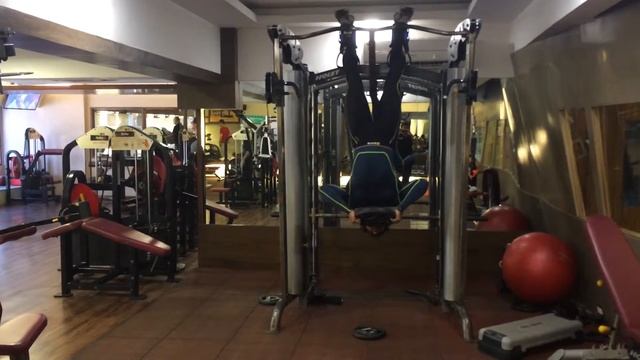 Ravi Seth's Vlog 815 Gravity Boots Reverse Hanging Crunch with 25 pounds смотреть онлайн
