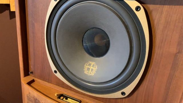 Tannoy Ronald Hastings Rackham // Limited Edition Only 111 made // 1986 смотреть онлайн