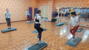 СТЕП АЭРОБИКА ЦЕЛАЯ ТРЕНИРОВКА / STEP AEROBICS