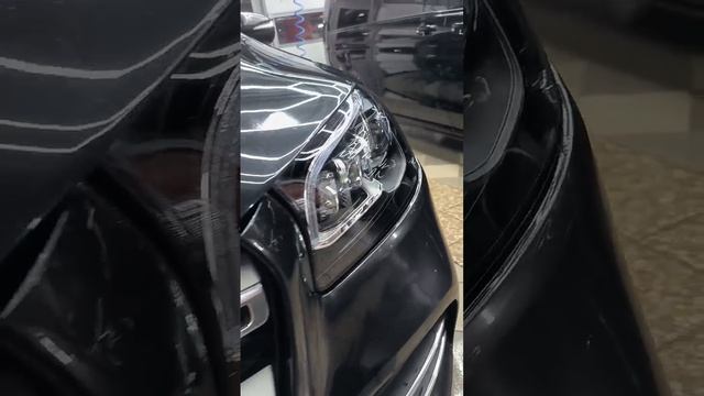 Оклейка фар антигравийной пленкой