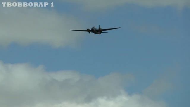 RC COASTAL COMMAND AVRO ANSON / 2 X VICKERS WELLINGTONS DISPLAY LMA RAF COSFORD - 2015 смотреть онлайн