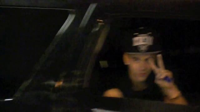 Taylor Swift Keeping Justin Bieber & Selena Gomez Apart смотреть онлайн