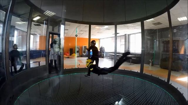 коротко о том как летаем в трубе смотреть онлайн
