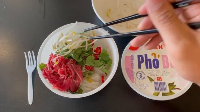 Spice up a Lian - Instant Pho Bowl смотреть онлайн