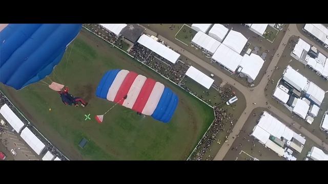 RAF Falcons Parachute Display Team 2017 - Ready Set Go! смотреть онлайн