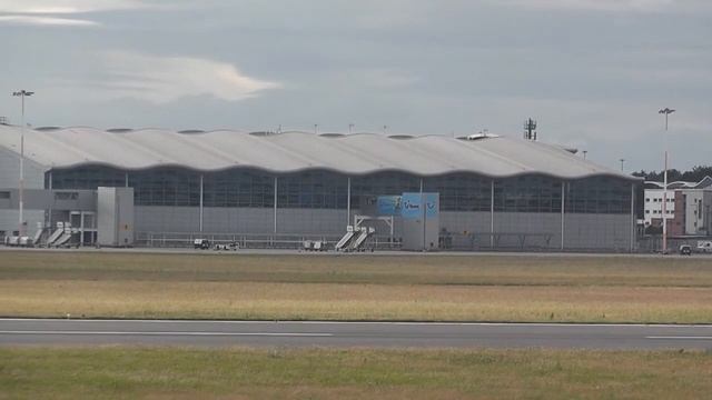 * RARE * Ilyushine il-62 @ DONCASTER AIRPORT (UK) 2017#antonov #an225 #il62 #ukraine #pilot #raf смотреть онлайн