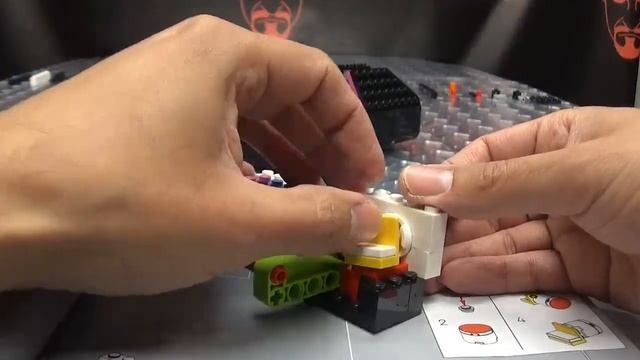 LEGO POLAROID ONESTEP SX-70 CAMERA: EmGo Builds Stuff LIVE! смотреть онлайн