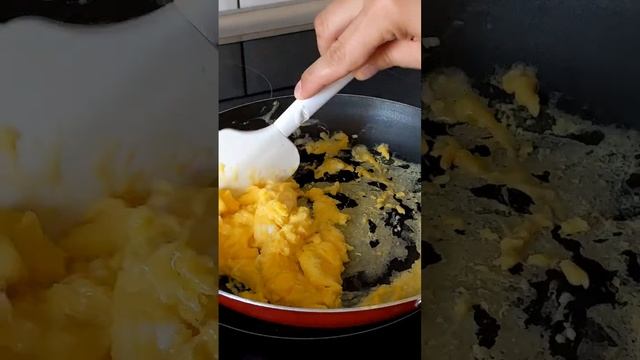 скрембл тост 🍞 смотреть онлайн