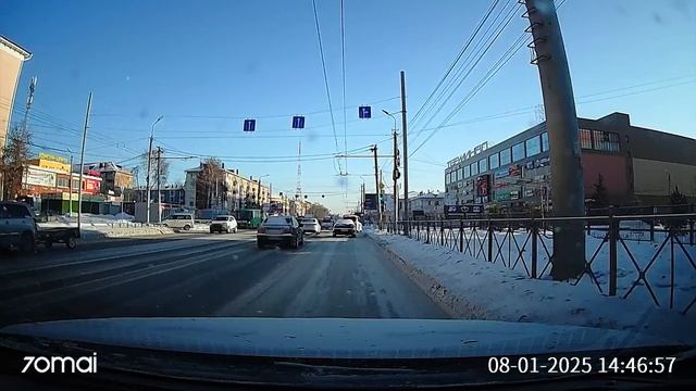 Буквально за 15 минут до ДТП, видны номера марка, может поможет данное видео смотреть онлайн