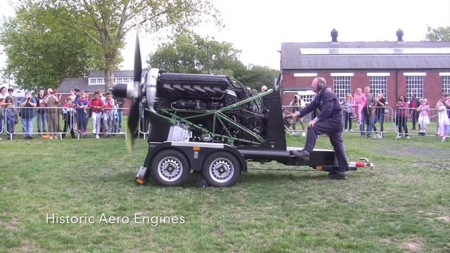 RAF Museum London; Rolls-Royce Merlin engine display at air pageant celebration. смотреть онлайн
