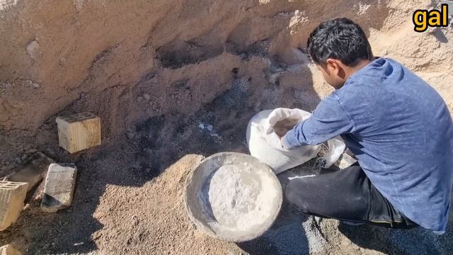 Finishing the construction of the walls of the house of a nomadic widower with his daughter смотреть онлайн