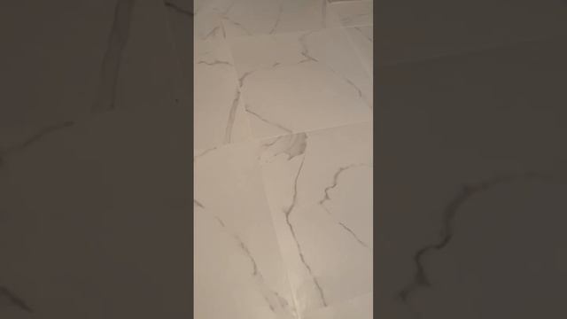 Укладка плитки Краснодар. Плиточник уложил широкоформатный керамогранит за 4 дня! смотреть онлайн