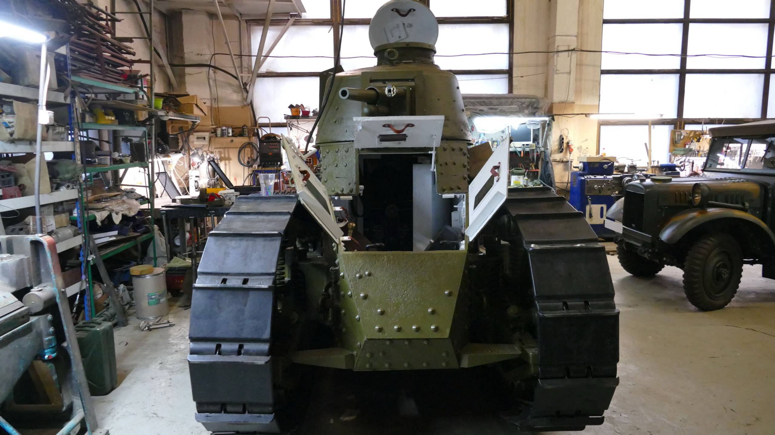 Renault FT, мастерская Вячеслава Лен, апрель 2024 смотреть онлайн