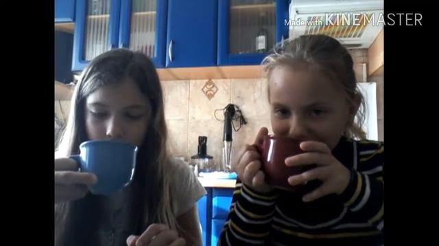 СМЕШАЛИ МУЛЬТИФРУКТ, КВАС, МОЛОКО, МОХИТО, АПЕЛЬСИНОВЫЙ СОК И СОЕВЫЙ СОУС! смотреть онлайн