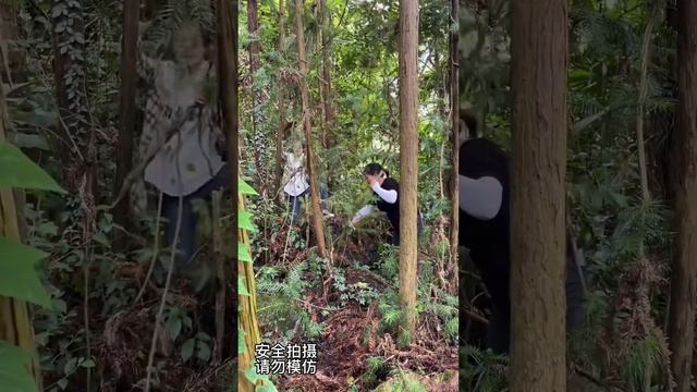 我滿腦子都想的是如何賺錢，我賺點爸媽就能不用出去打工了，可是我爸回來一切都變了！【兰姐与超哥】 смотреть онлайн