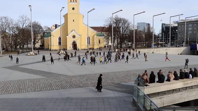 Kooliteater 2017 - Vabaduse väljaku flashmob смотреть онлайн