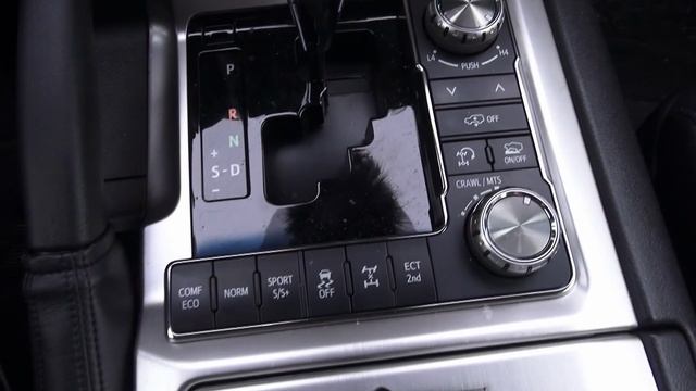 2018 Toyota Land Cruiser 200 4.5 TD AT Excalibur - смотреть видео онлайн от «MegaRetr» в хорошем кач смотреть онлайн