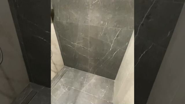 Укладка плитки Краснодар в санузле. Плиточник справился за 2 недели. Санузел под ключ смотреть онлайн