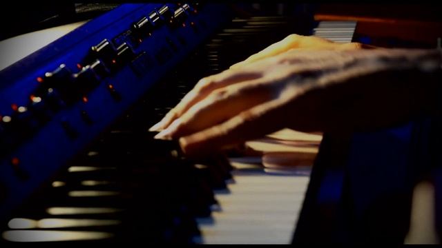 Qaanaaq, Greenland (composed and performed by Joris Holtackers) - solo piano version смотреть онлайн