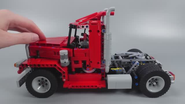 Строим грузовик Lego с ВОЗДУШНЫМ приводом | Building an AIR powered Lego Truck смотреть онлайн