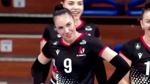 Веселые волейболистки!😂