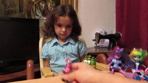 Распаковка играем мультик Куми Куми кумі кумі фигурки пластизоль
