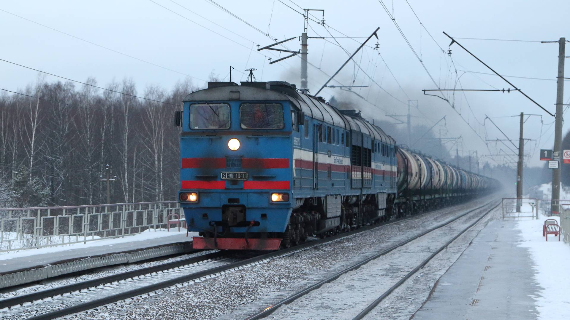 Новенькая Синара, старенькая ЭР2Р, перегонка новых тепловозов и другие поезда на БМО. Февраль 2023 смотреть онлайн