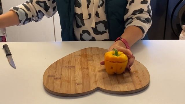 Halloween party food ideas | SpOoKy FoOd | Fun, quick and easy | Budget and child friendly смотреть онлайн