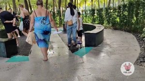 Бассейн для ног, сервис на пляже бухта Дадунхай, Санья, Хайнань, Китай, август 2024