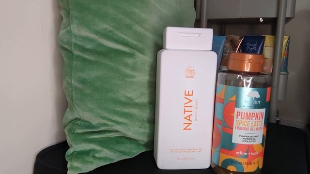 Volg * Reviewing Native & Tree Hut Pumpkin Spice Latte Body Wash * Who Did It Better? 🫧🧴🍂🍁 смотреть онлайн