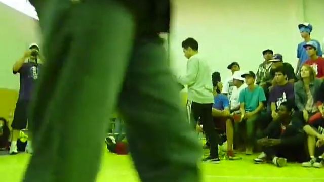 Battle in the Cypher 2012 - EmaKing(Stylo Loko) vs Fack(Terrible Style) смотреть онлайн