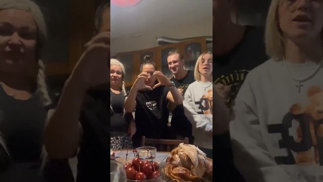 Поздравляем солистку группы Мираж - Катю Болдышеву с Днём Рождения (гр. Мишель и Светлана Ларионова) смотреть онлайн