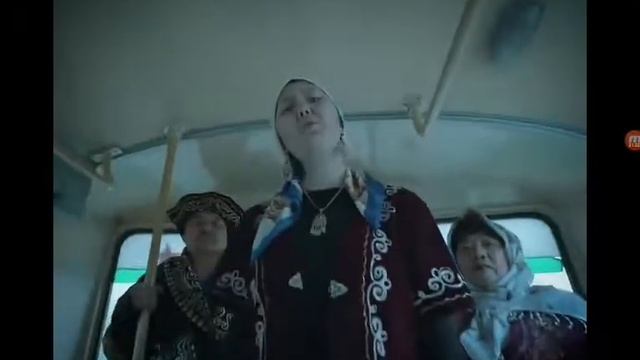 Пародия между нами тает лёд на между нами тает чай