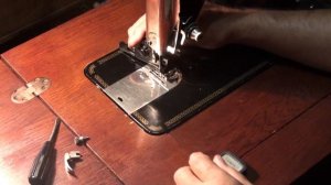 ЗИГ-ЗАГ приставка для прямострочной швейной машины  пр-во ГДР.