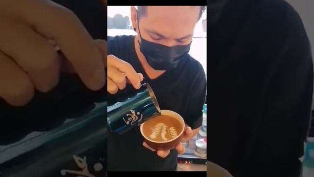 Try our unicorn latte art | Markwil TV смотреть онлайн