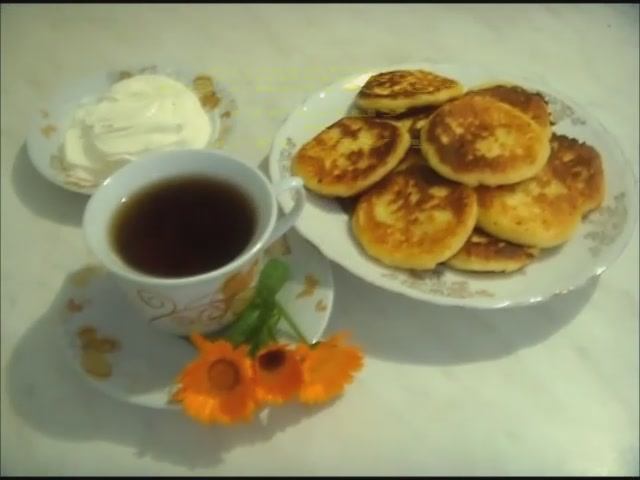 СЫРНИКИ ИЗ ТВОРОГА смотреть онлайн