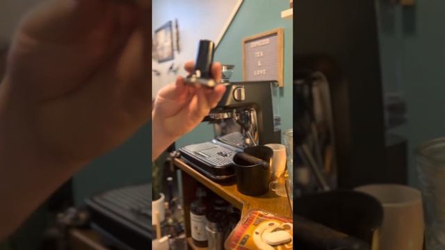 Iced Dirty Chai Tea Latte смотреть онлайн