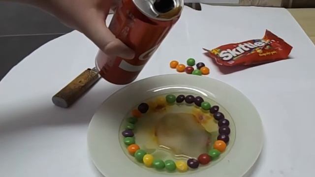 COCACOLA + SKITTLES = КРАСИВЫЙ ОПЫТ