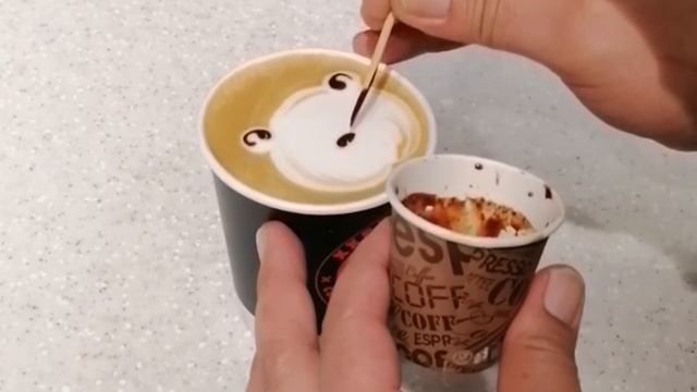 How to make latte art teddy bear.. #latteart#coffee#etching смотреть онлайн