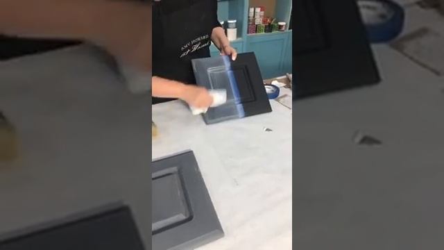 Transforming Furniture and Cabinetry With Cerusing Wax смотреть онлайн