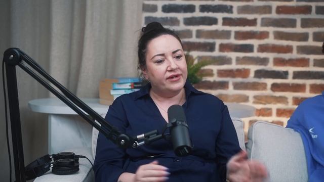 Cam opens up about how Em's pregnancy has affected his mental health смотреть онлайн