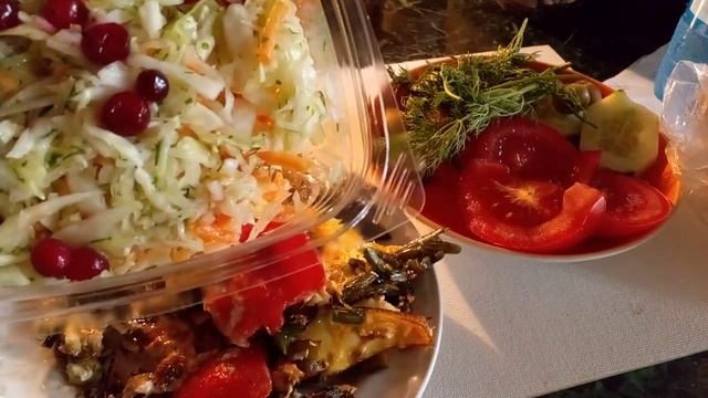 Мукбанг. Еда. На камеру. Что приготовить. Чесночные стрелки. Жареные на сковороде. Помидоры. Яичница смотреть онлайн