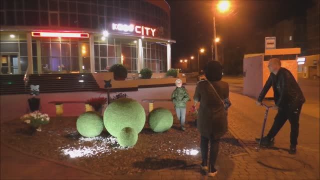 Вечерняя прогулка по городу Ачинску. Проспект Лапенкова 04.09.21г. Автор видео Елена Цыганова. смотреть онлайн