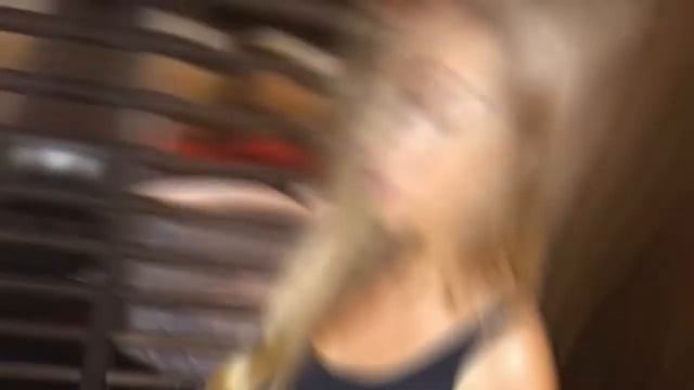 Model Jess Hunt - Her Beauty And Style