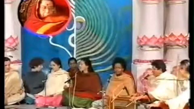 Рага Бхуп.Исполняет Арун Апте в присутствии Шри Матаджи.( Агия) смотреть онлайн