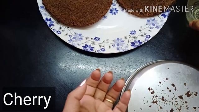 സോഫ്റ്റ്, ടേസ്റ്റി എഗ്ഗ്ലെസ്സ് ബ്ലാക്ക് ഫോറെസ്റ്റ് കേക്ക് / Eggless Black Forest Cake смотреть онлайн