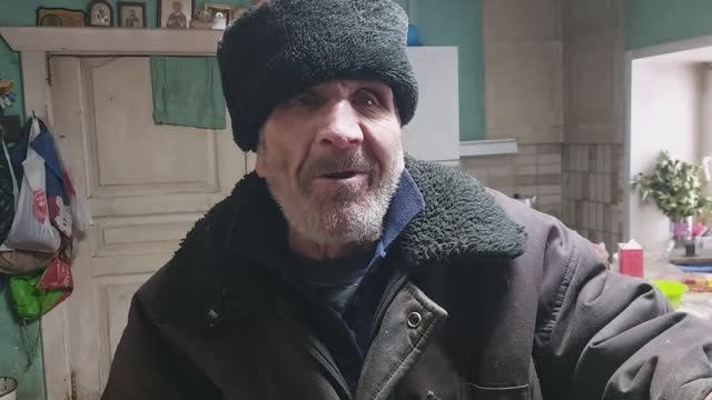 Поздравили деда Матвея с праздниками! смотреть онлайн