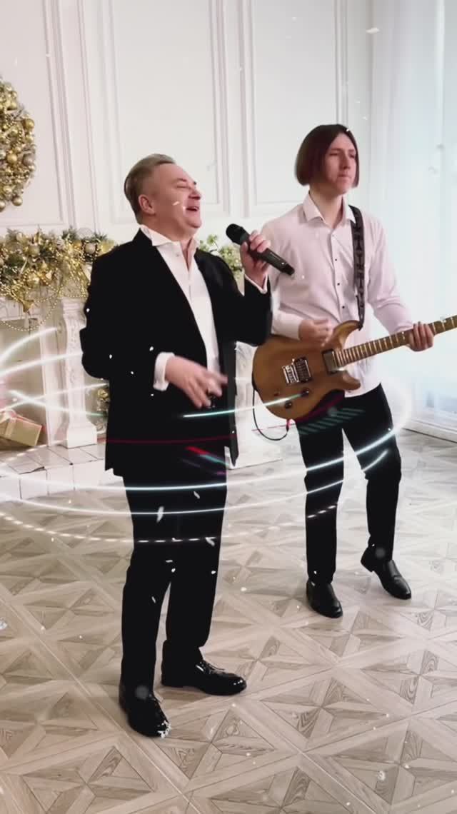 Песня заряжает на Год! ✊ Снова белая зима и снежинки за окном ❄️ Александр Добронравов #shorts смотреть онлайн